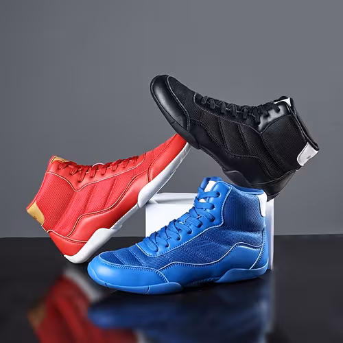 Chaussures montantes de boxe en salle