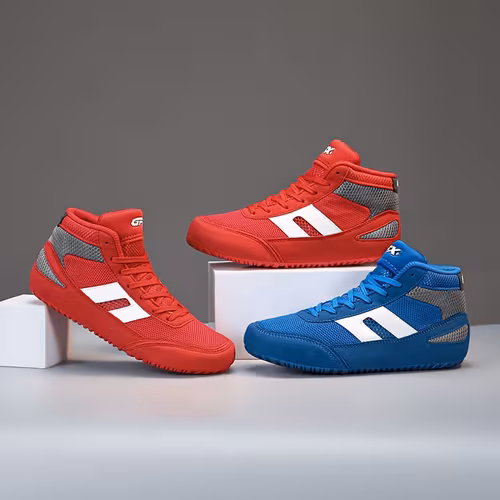 Chaussures de boxe au style sobre