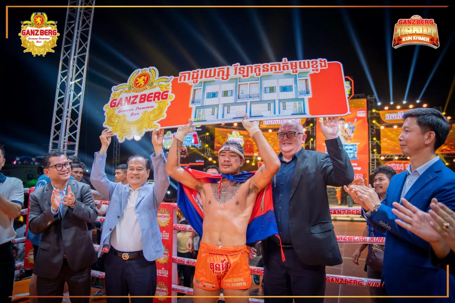 Victoire de Thoeun Theara au 8 Men Tournament GANZBERG : une villa à 60 000 $ pour le roi du Kun Khmer